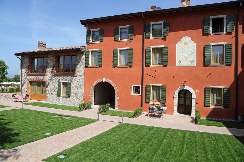 Residence Borgo Mondragon Лацизе Екстер'єр фото