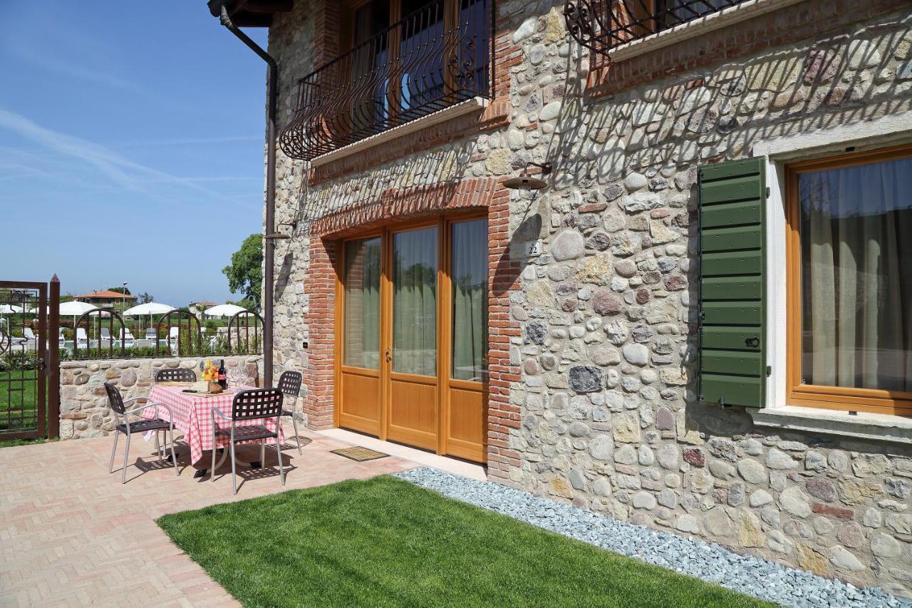 Residence Borgo Mondragon Лацизе Екстер'єр фото