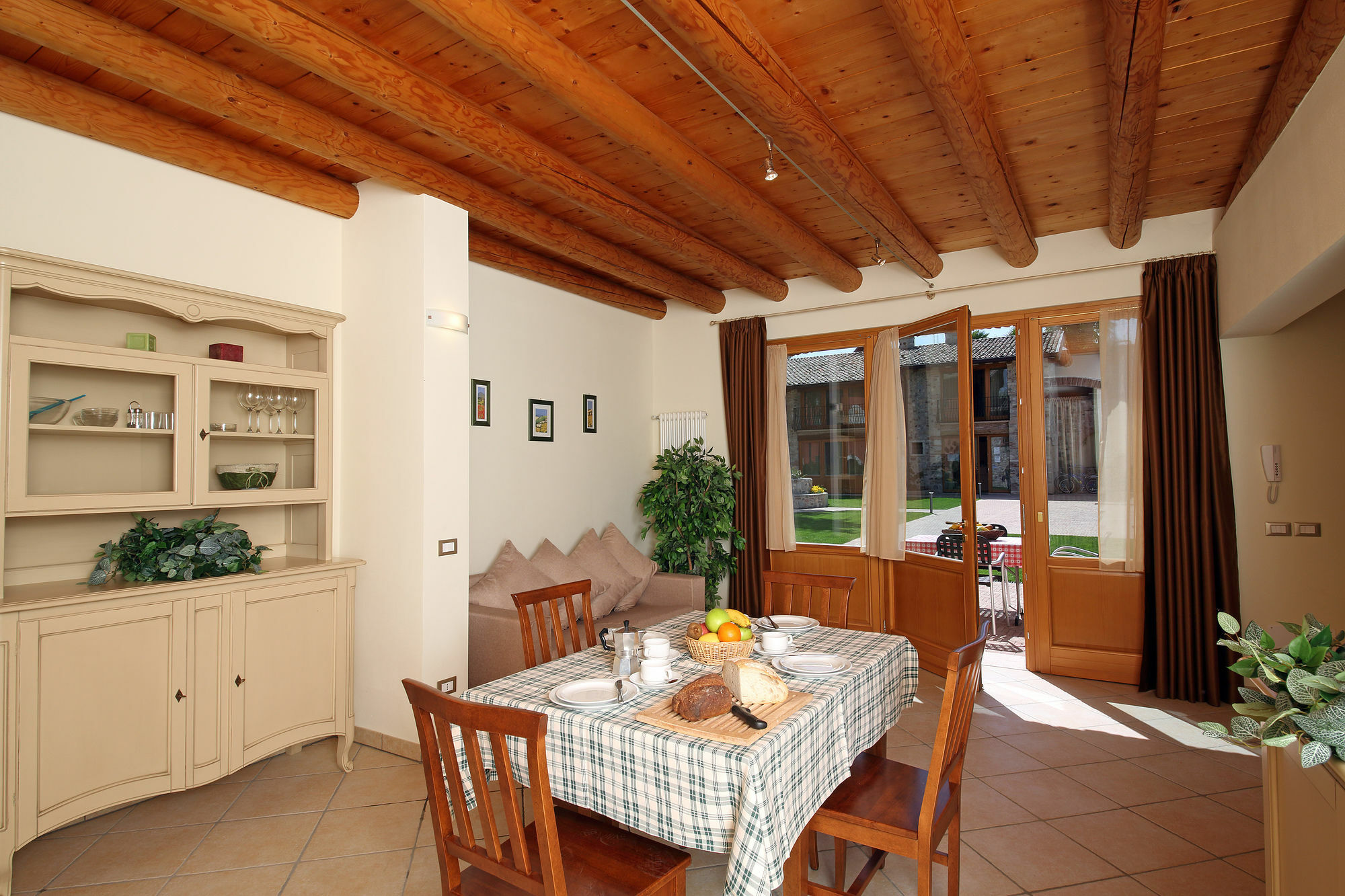 Residence Borgo Mondragon Лацизе Екстер'єр фото